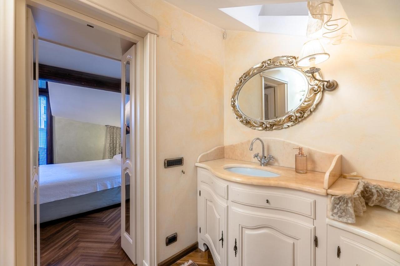 Dimora Lucrezia Apartment Savona Ngoại thất bức ảnh